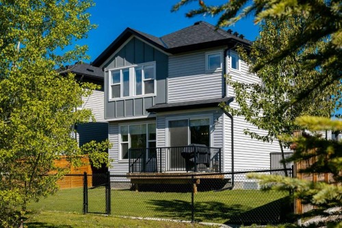77 Walgrove Gardens Se, Calgary, AB - Outdoor