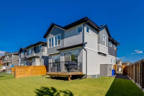 77 Walgrove Gardens Se, Calgary, AB - Outdoor
