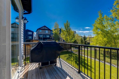 77 Walgrove Gardens Se, Calgary, AB - Outdoor