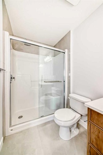 109 Veranda Boulevard Sw, Calgary, AB - Indoor Photo Showing Bathroom