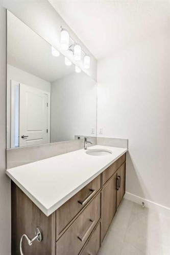 109 Veranda Boulevard Sw, Calgary, AB - Indoor Photo Showing Bathroom