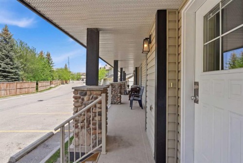 249 Citadel Point Nw, Calgary, AB - Outdoor With Exterior