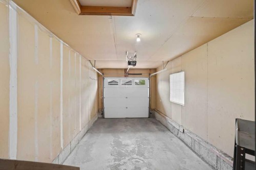 31 Silvergrove Close Nw, Calgary, AB 