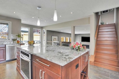 95 Edenwold Crescent Nw, Calgary, AB - Indoor Photo Showing Kitchen With Upgraded Kitchen