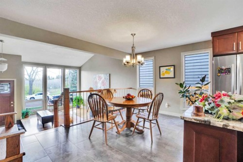 95 Edenwold Crescent Nw, Calgary, AB - Indoor Photo Showing Dining Room