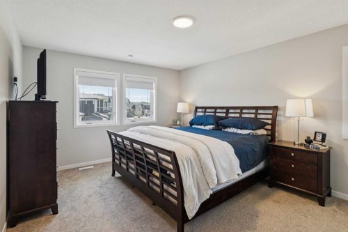 437 Magnolia Way Se, Calgary, AB - Indoor Photo Showing Bedroom
