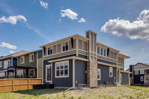 437 Magnolia Way Se, Calgary, AB - Outdoor