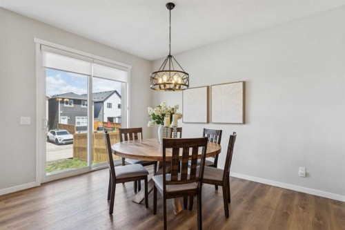 437 Magnolia Way Se, Calgary, AB - Indoor Photo Showing Dining Room