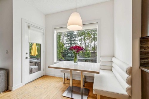 55 Wentworth Manor Sw, Calgary, AB - Indoor Photo Showing Dining Room