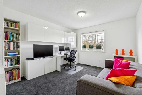 55 Wentworth Manor Sw, Calgary, AB - Indoor Photo Showing Office