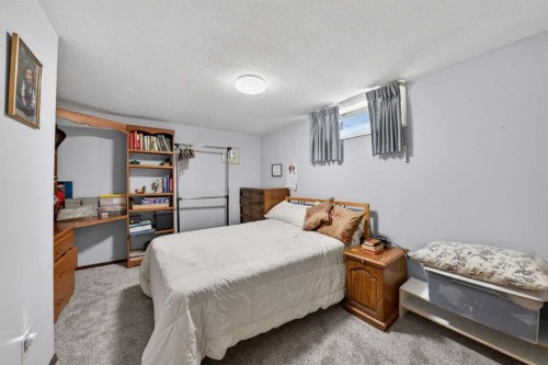 740 Hunterston Crescent Nw, Calgary, AB 
