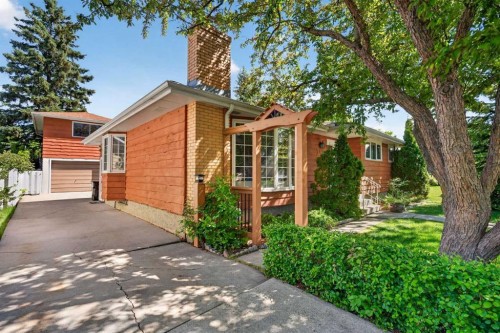 740 Hunterston Crescent Nw, Calgary, AB 