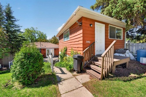 740 Hunterston Crescent Nw, Calgary, AB 