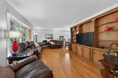 740 Hunterston Crescent Nw, Calgary, AB 