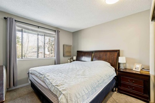 68 Templegreen Bay Ne, Calgary, AB - Indoor Photo Showing Bedroom
