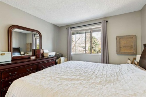 68 Templegreen Bay Ne, Calgary, AB - Indoor Photo Showing Bedroom