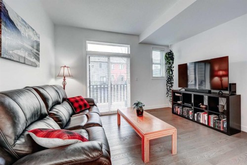 105 Walden Common Se, Calgary, AB - Indoor Photo Showing Living Room