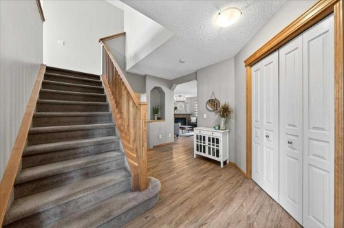 152 Chapman Close Se, Calgary, AB - Indoor Photo Showing Other Room