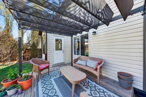 152 Chapman Close Se, Calgary, AB - Outdoor With Deck Patio Veranda With Exterior