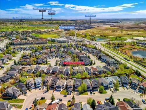 152 Chapman Close Se, Calgary, AB - Outdoor With View