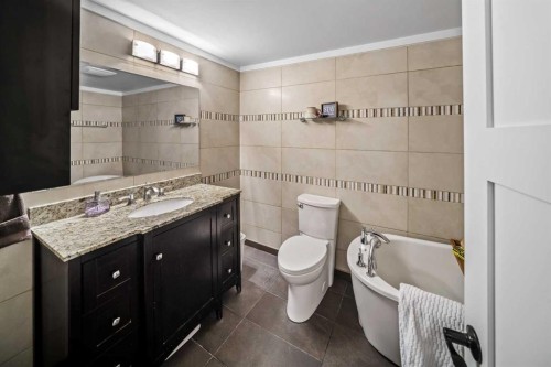 4-1205 Cameron Avenue Sw, Calgary, AB - Indoor Photo Showing Bathroom