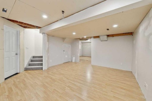108 Everstone Rise Sw, Calgary, AB - Indoor