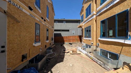 4832 20 Avenue Nw, Calgary, AB - Outdoor With Exterior
