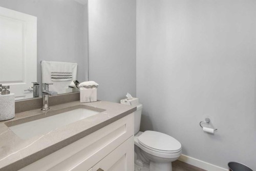 78 Lakes Estates Circle, Strathmore, AB - Indoor Photo Showing Bathroom