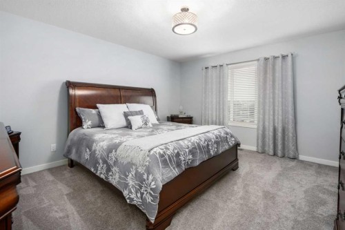 78 Lakes Estates Circle, Strathmore, AB - Indoor Photo Showing Bedroom