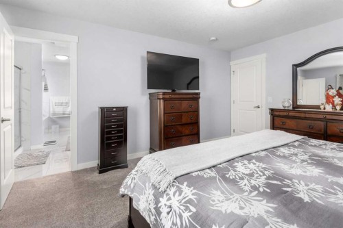 78 Lakes Estates Circle, Strathmore, AB - Indoor Photo Showing Bedroom