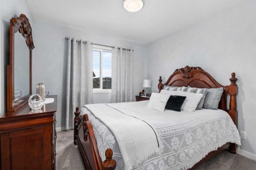 78 Lakes Estates Circle, Strathmore, AB - Indoor Photo Showing Bedroom