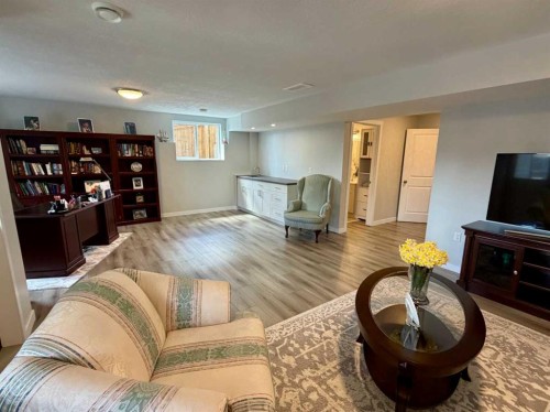 78 Lakes Estates Circle, Strathmore, AB - Indoor