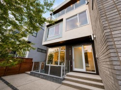 1926 27 Avenue SW Calgary, AB T2T 1H3