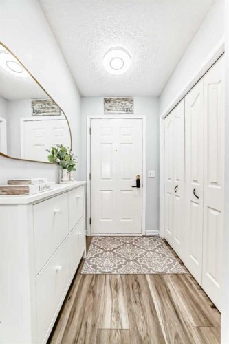 57 Mt Aberdeen Manor Se, Calgary, AB - Indoor Photo Showing Other Room