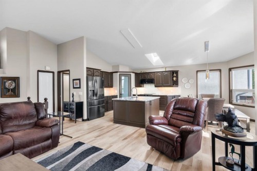 80 Cambrille Crescent, Strathmore, AB - Indoor Photo Showing Living Room