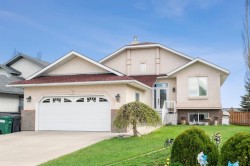 80 Cambrille Crescent Strathmore, AB T1P 1N2