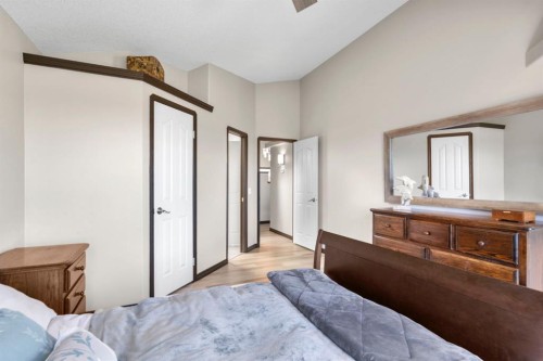 80 Cambrille Crescent, Strathmore, AB - Indoor Photo Showing Bedroom