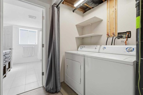 1420 Marlyn Way Ne, Calgary, AB - Indoor Photo Showing Laundry Room