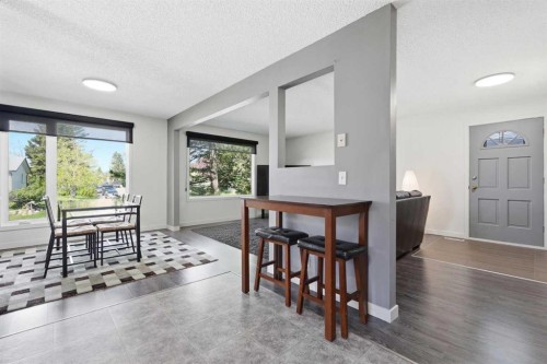 1420 Marlyn Way Ne, Calgary, AB - Indoor Photo Showing Dining Room
