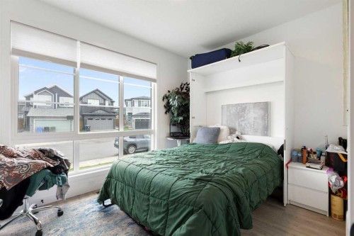 60 Belmont Villas Sw, Calgary, AB - Indoor Photo Showing Bedroom