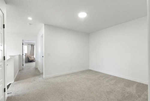 60 Belmont Villas Sw, Calgary, AB - Indoor Photo Showing Other Room