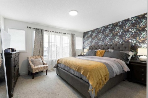 60 Belmont Villas Sw, Calgary, AB - Indoor Photo Showing Bedroom