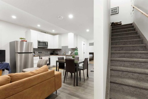 60 Belmont Villas Sw, Calgary, AB - Indoor