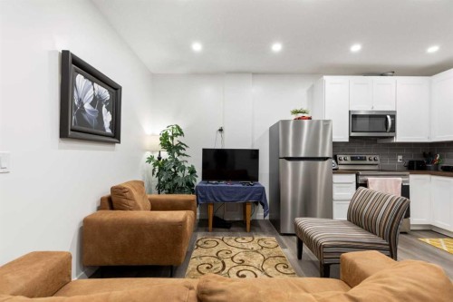 60 Belmont Villas Sw, Calgary, AB - Indoor