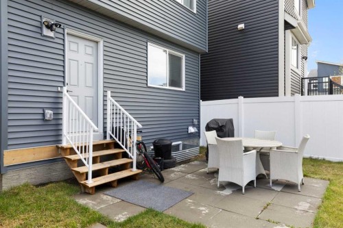 60 Belmont Villas Sw, Calgary, AB - Outdoor With Exterior