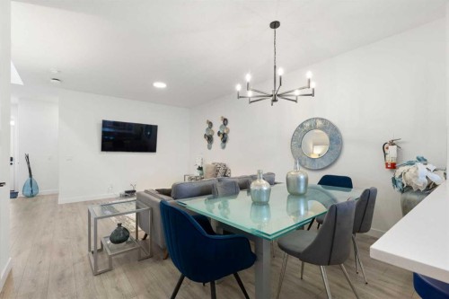 60 Belmont Villas Sw, Calgary, AB - Indoor Photo Showing Dining Room