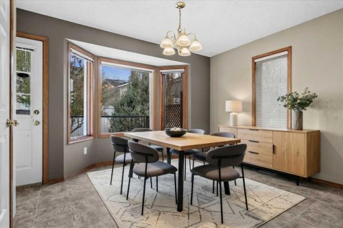 100 Macewan Park Manor Nw, Calgary, AB - Indoor Photo Showing Dining Room