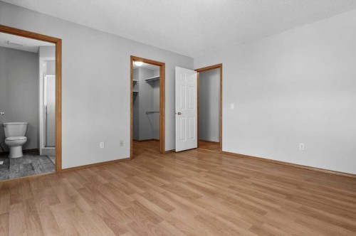 100 Macewan Park Manor Nw, Calgary, AB - Indoor Photo Showing Other Room