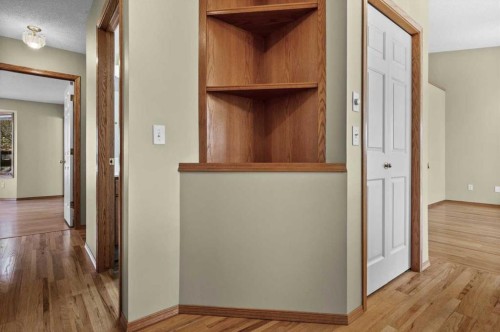 100 Macewan Park Manor Nw, Calgary, AB - Indoor Photo Showing Other Room