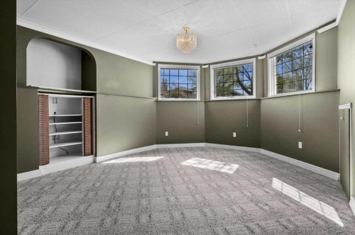 100 Macewan Park Manor Nw, Calgary, AB - Indoor Photo Showing Other Room
